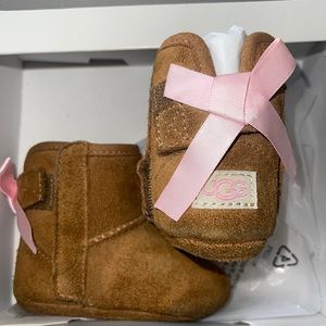 UGG Jesse Bow ll
